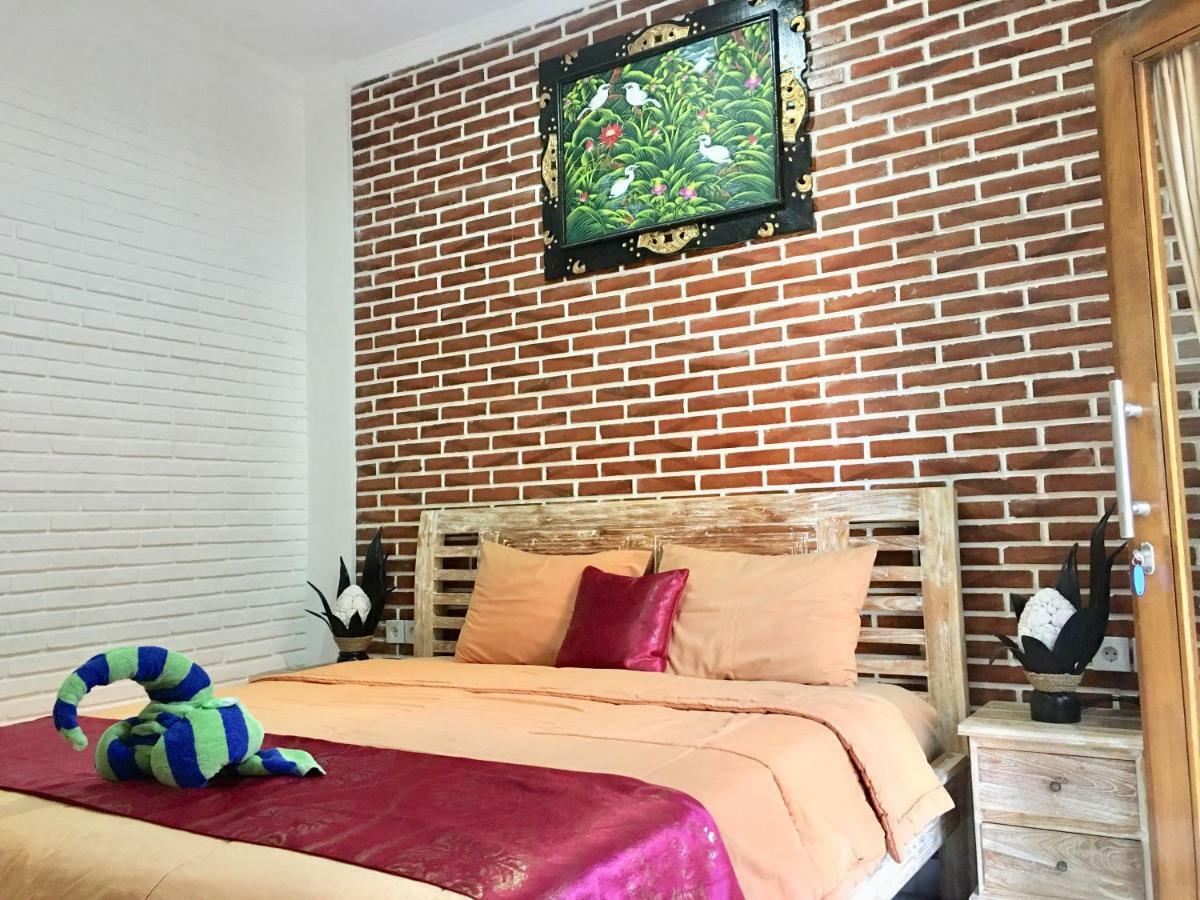 Mikuk Homestay Canggu Exteriör bild