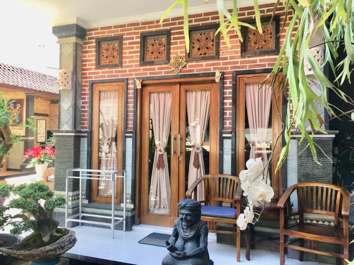 Mikuk Homestay Canggu Exteriör bild