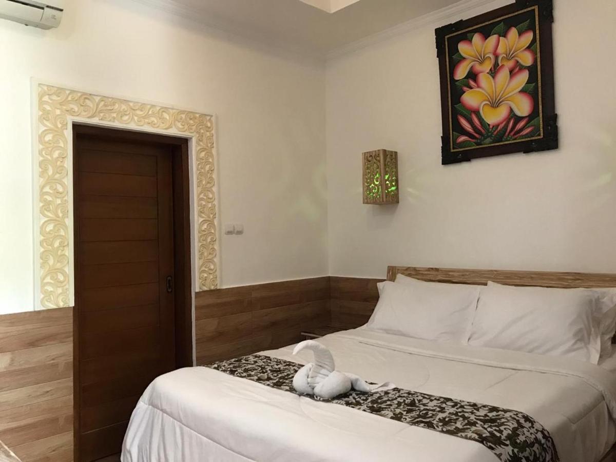 Mikuk Homestay Canggu Exteriör bild