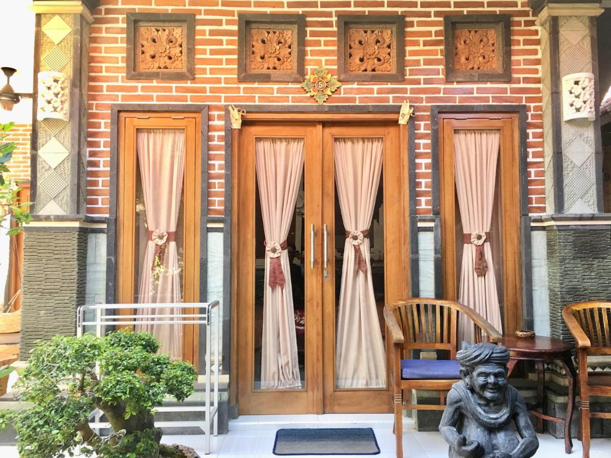 Mikuk Homestay Canggu Exteriör bild